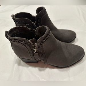 MIA Mable Ruffle Bootie Size 6W